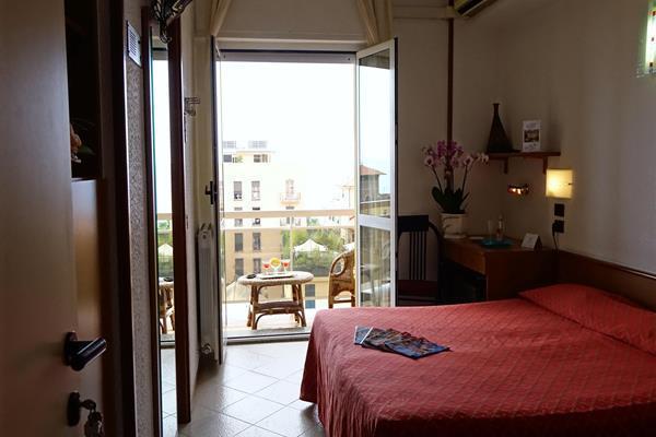 Hotel Careni Villa Italia Finale Ligure Eksteriør bilde