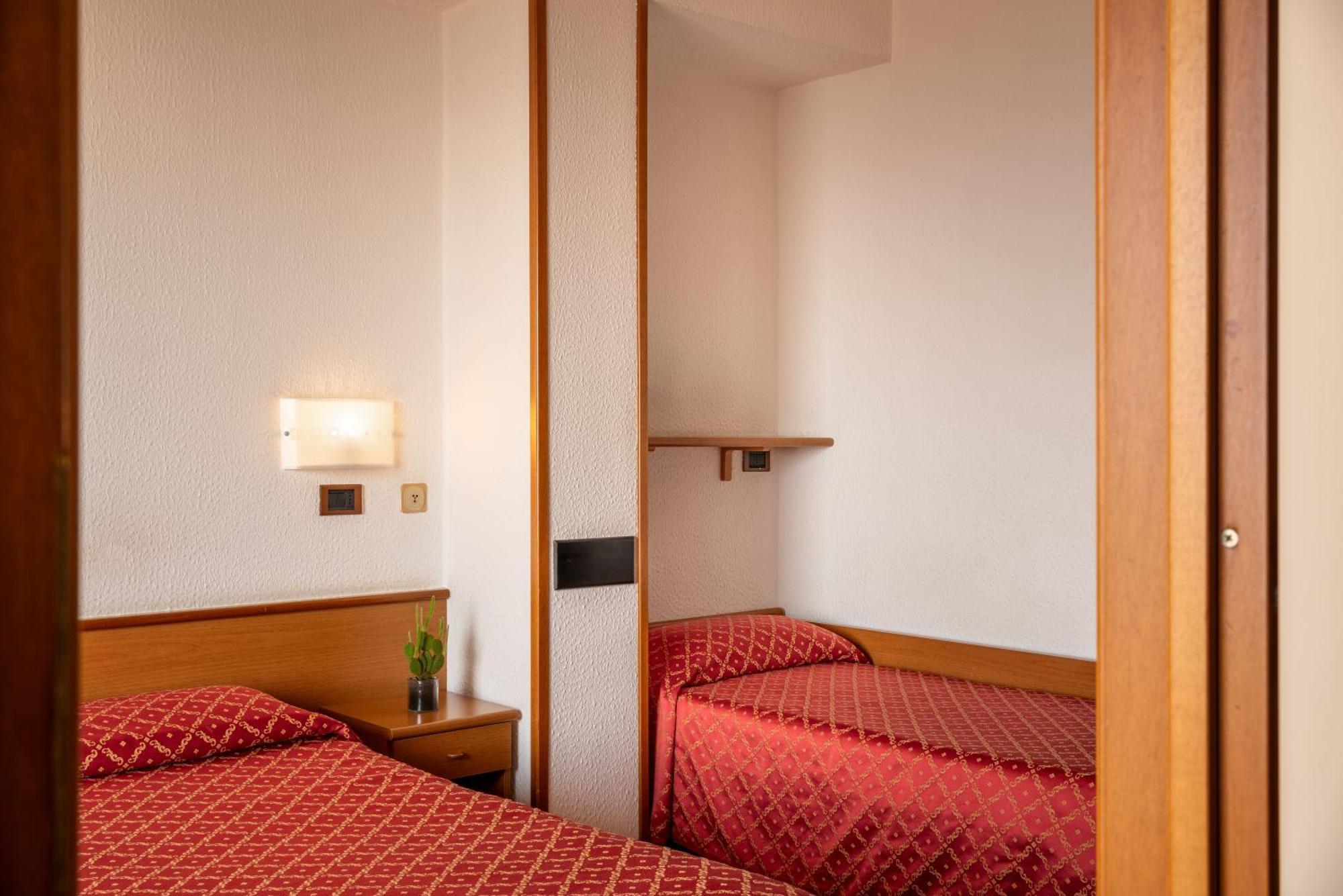 Hotel Careni Villa Italia Finale Ligure Eksteriør bilde