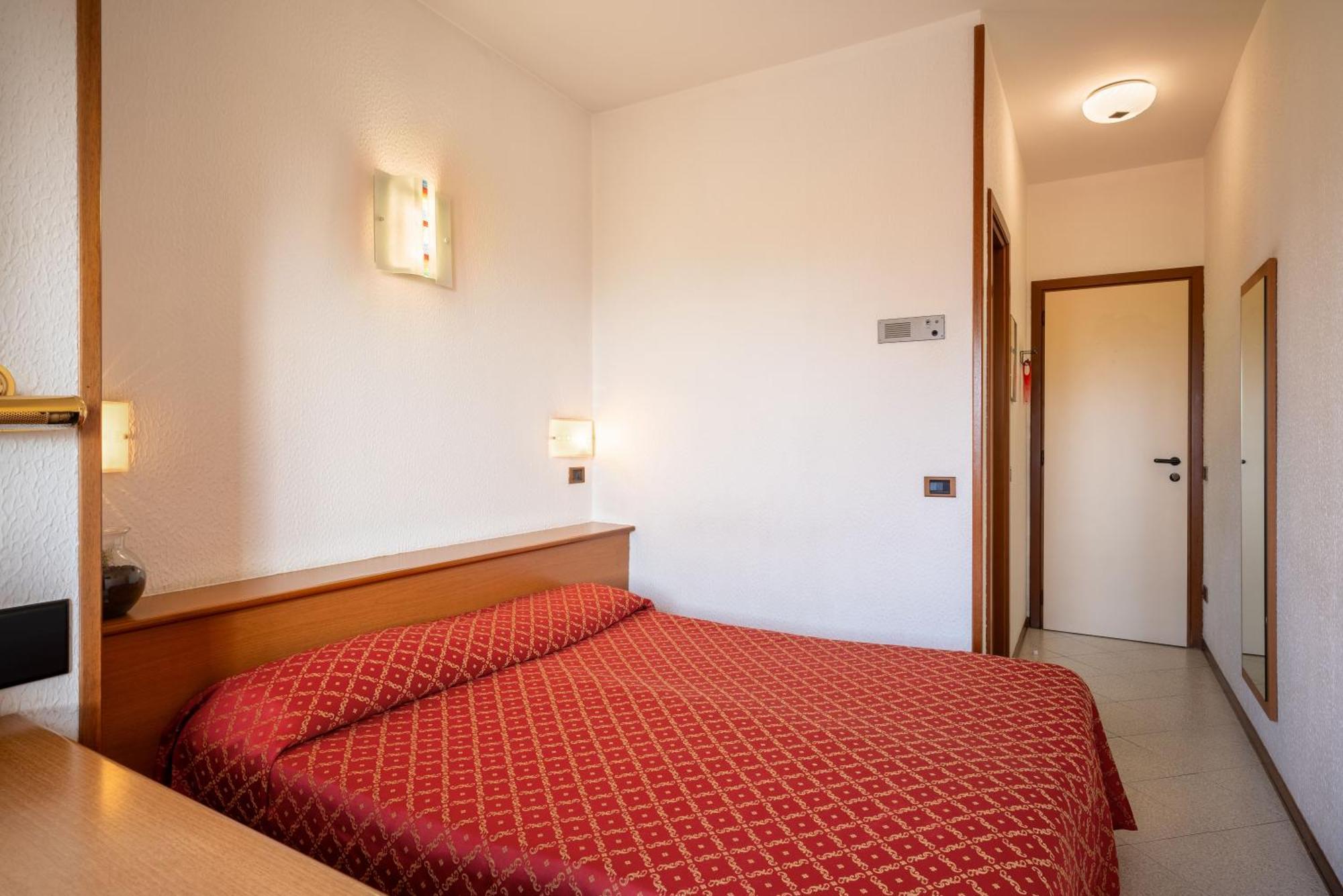 Hotel Careni Villa Italia Finale Ligure Eksteriør bilde